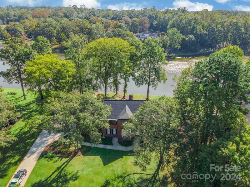 1883 Farrow Dr, Rock Hill, SC 29732