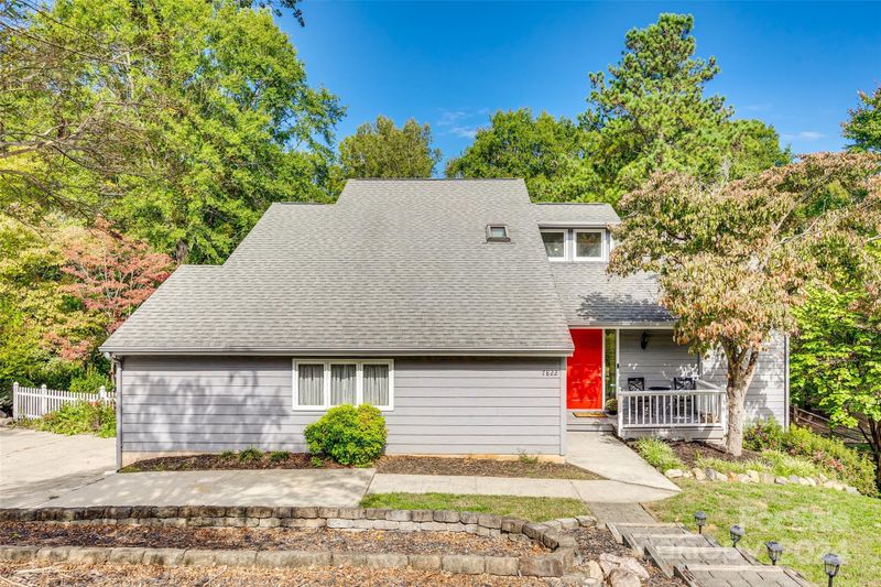 7822 Bradenton Dr, Charlotte, NC 28210