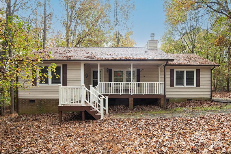 7011 Knotty Pine Rd, Waxhaw, NC 28173