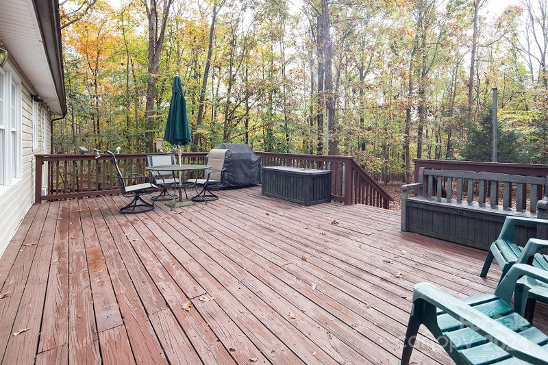 7011 Knotty Pine Rd, Waxhaw, NC 28173
