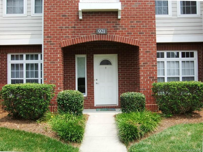 921 Central Park Cir #921, Davidson, NC 28036