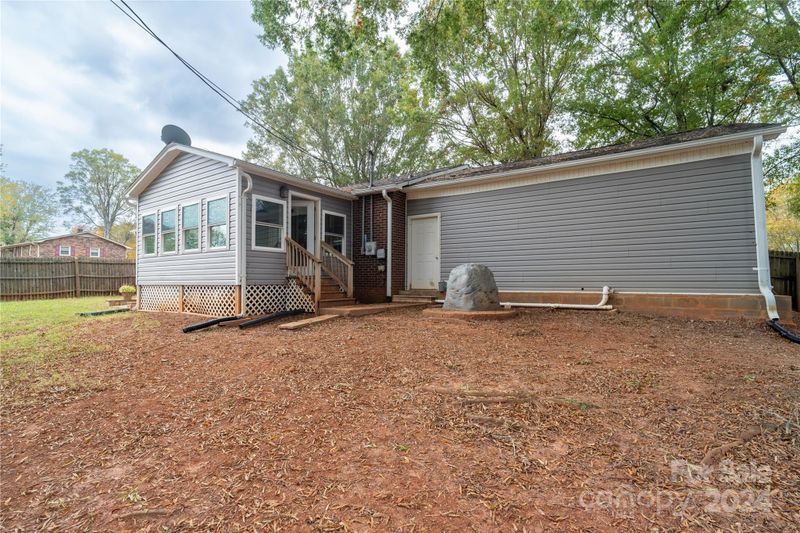 1760 Jarrett Farm Rd, Newton, NC 28658