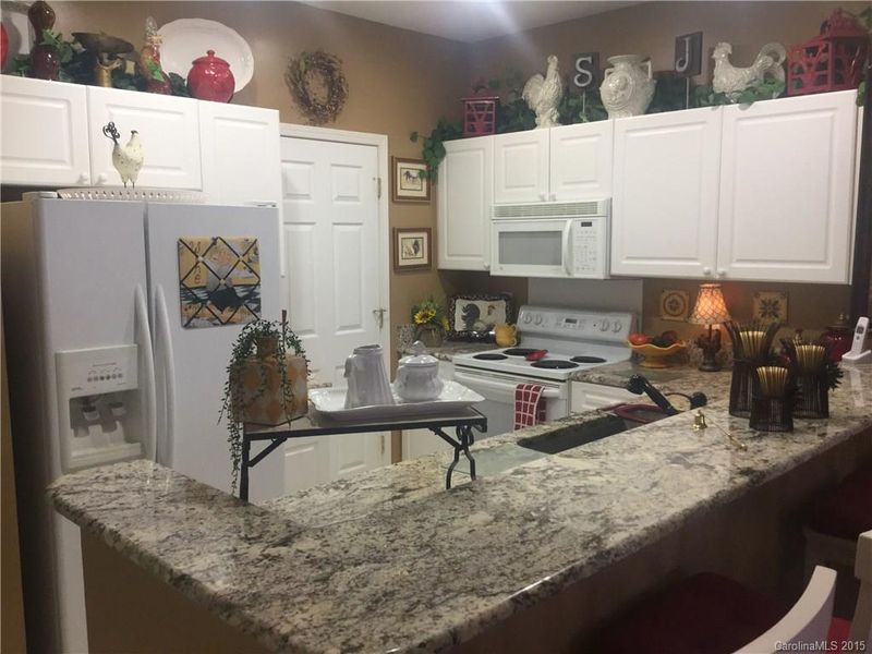 915 Northeast Dr #24, Davidson, NC 28036