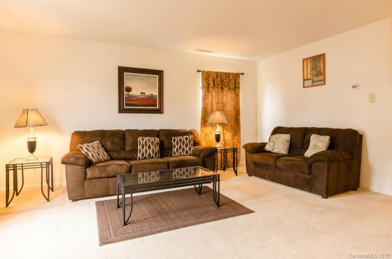 129 Hunter Park Dr, York, SC 29745