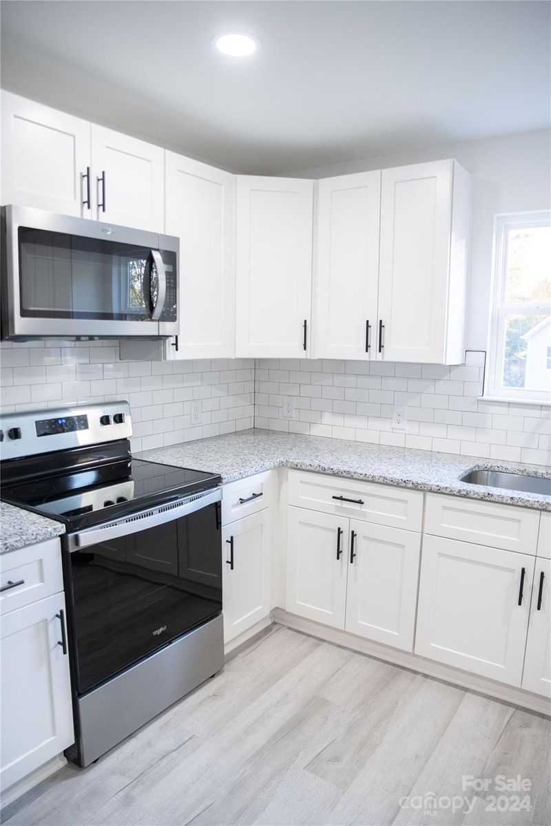 1330 Main Ave SE #33, Hickory, NC 28602