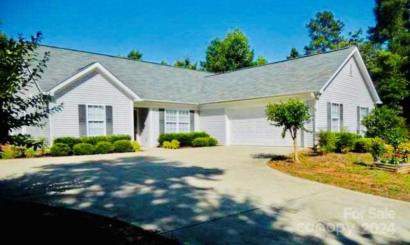 7009 Davis Rd, Waxhaw, NC 28173