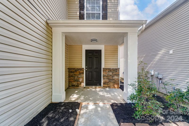 8630 Panglemont Dr, Charlotte, NC 28269