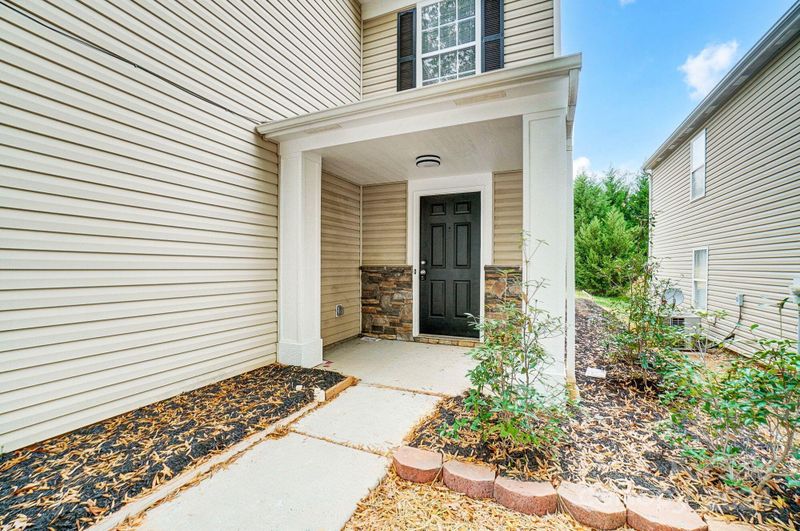 8630 Panglemont Dr, Charlotte, NC 28269