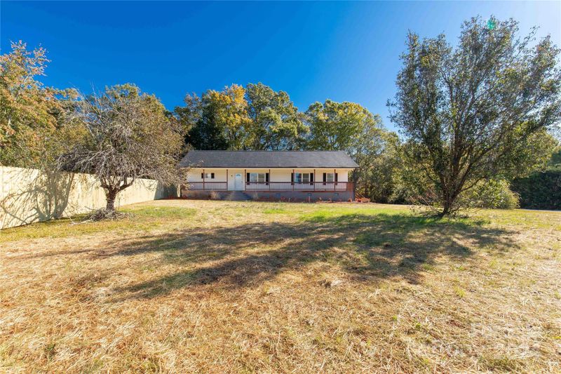 1966 Burkin Rd, Mcconnells, SC 29726