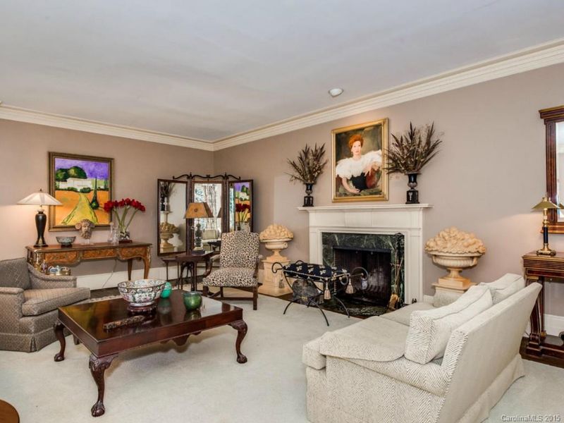 748 Hempstead Pl, Charlotte, NC 28207