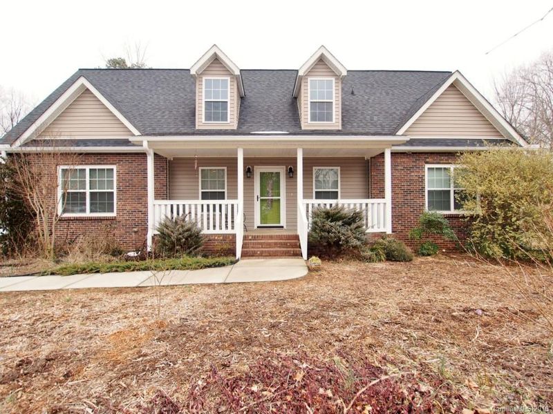 205 Pine Rd, Mount Holly, NC 28120