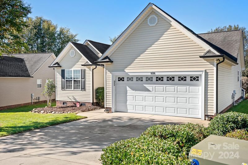 5128 Hildreth Ct, Concord, NC 28025