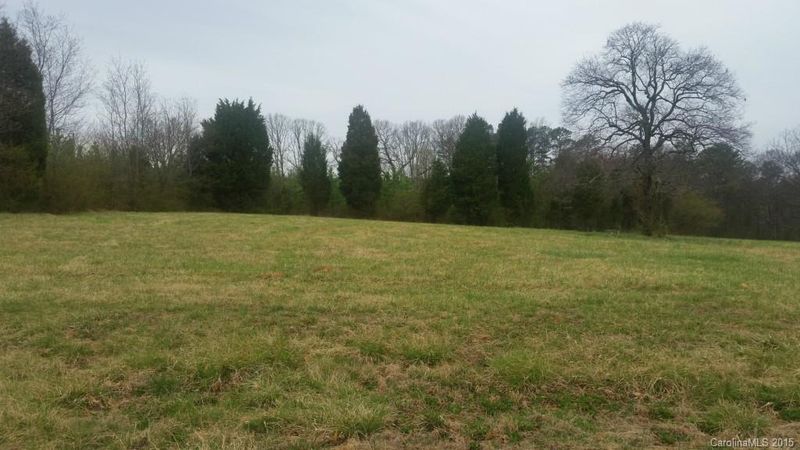 104 3rd St #5, Catawba, NC 28609