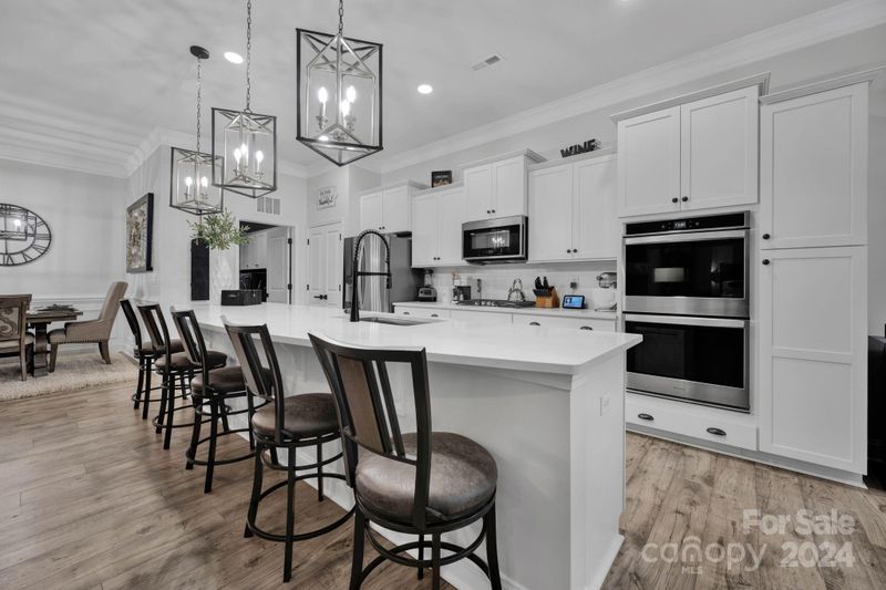 4043 Gozzi Dr, Iron Station, NC 28080