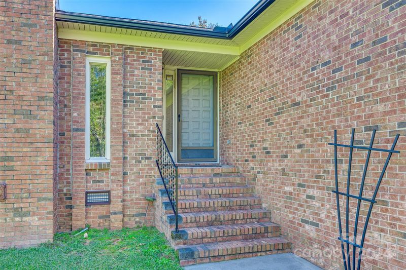 1725 Deer Run Rd, Catawba, SC 29704