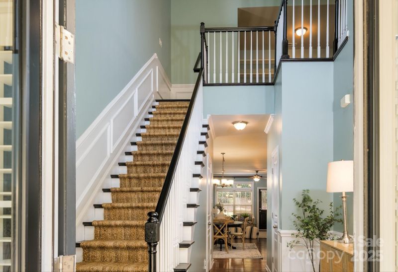 8428 Loxton Cir, Charlotte, NC 28214