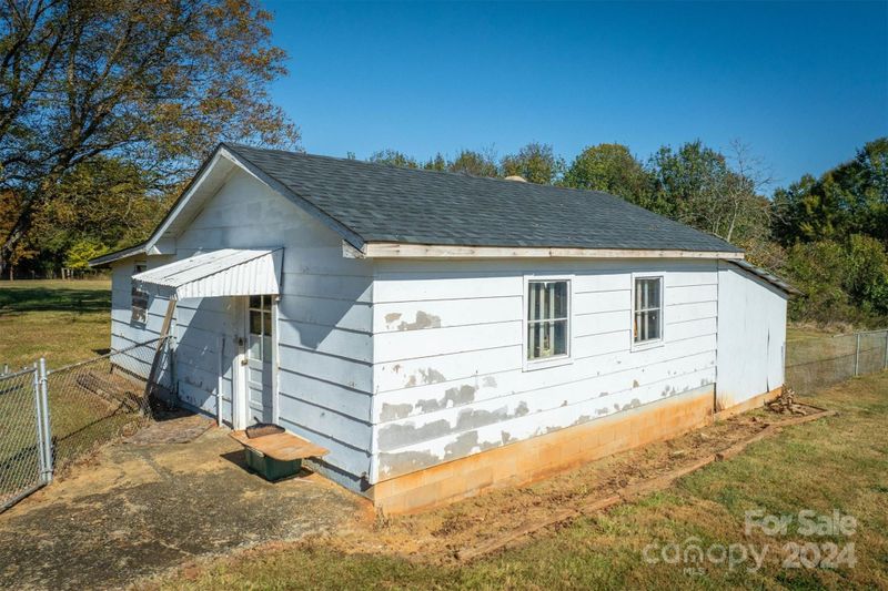 2816 Keisler Dairy Rd, Conover, NC 28613