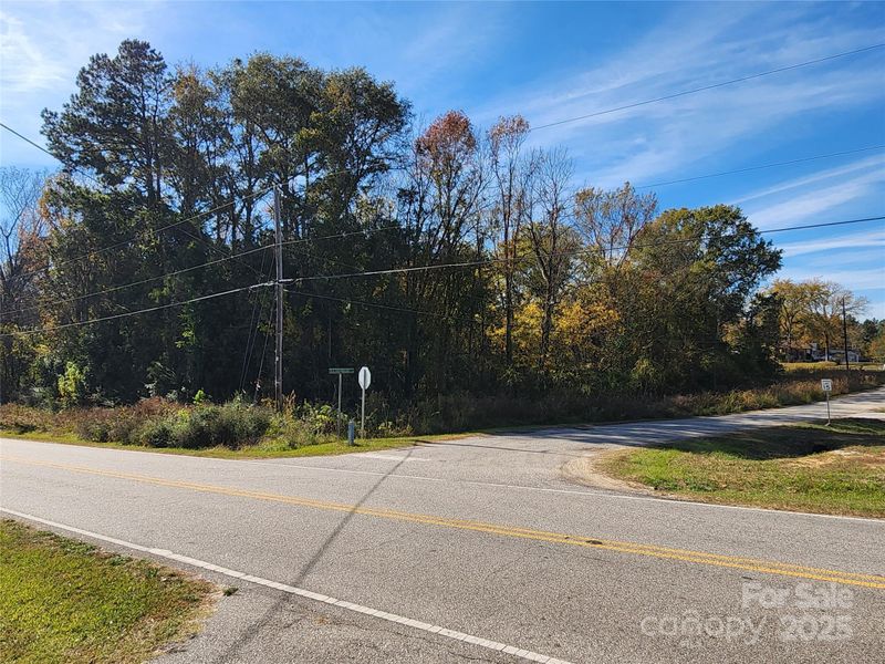 1260 Locustwood Ave, Lancaster, SC 29720