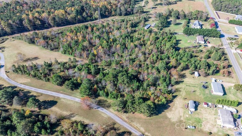 7911 River Bend Rd, Claremont, NC 28610