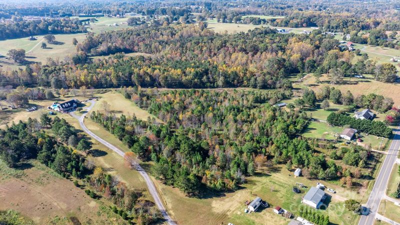 7911 River Bend Rd, Claremont, NC 28610