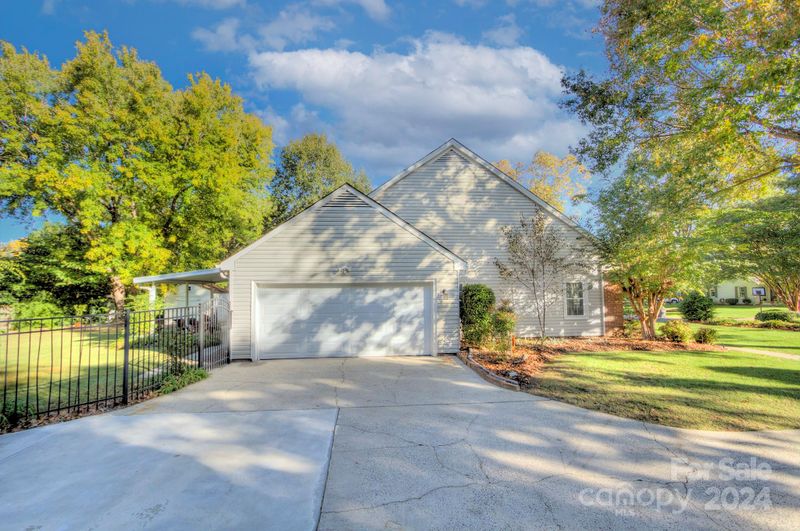 4708 Bryanstone Ct, Charlotte, NC 28226