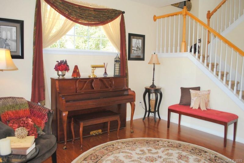 15519 Stronvar House Ln #15519, Charlotte, NC 28277