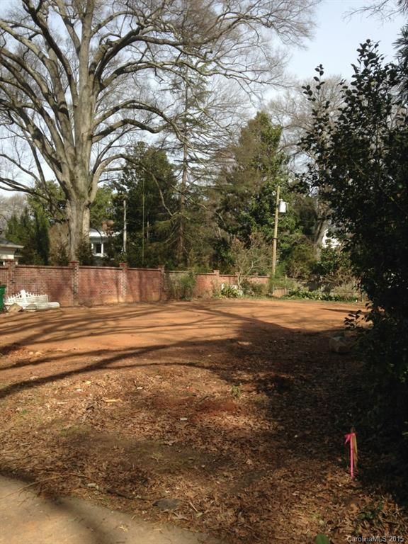 626 Moravian Ln, Charlotte, NC 28207