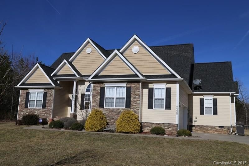 2239 Pinnacle View Dr, Kings Mountain, NC 28086