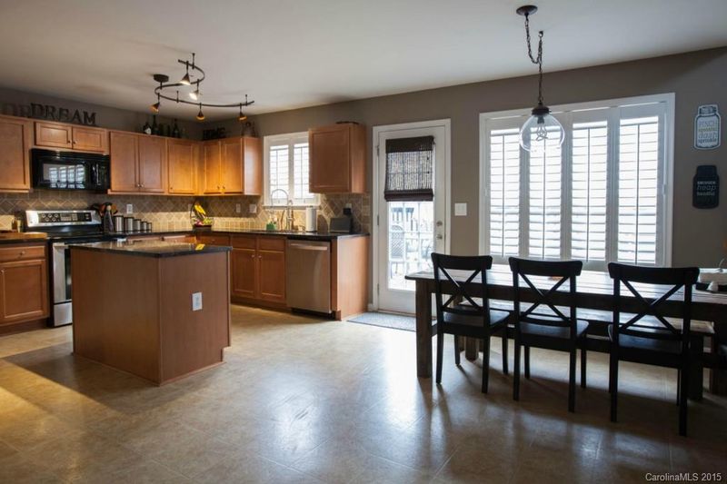 5211 Sunriver Rd, Gastonia, NC 28054