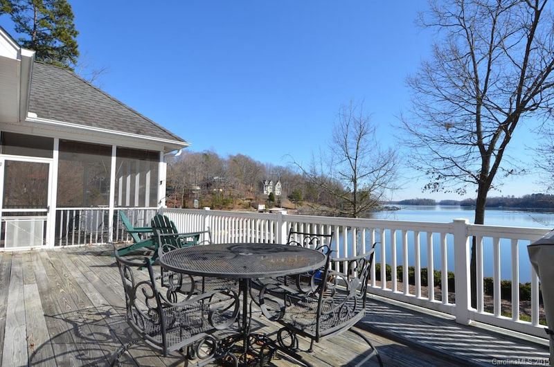 179 High Lake Dr, Statesville, NC 28677