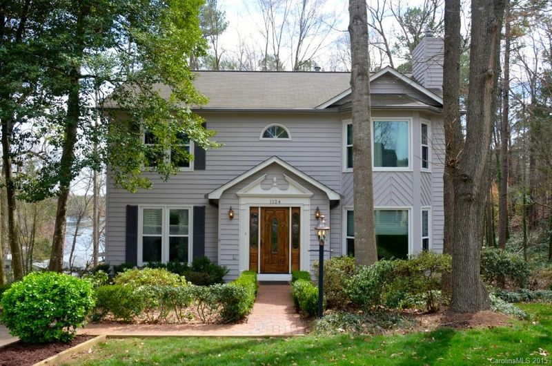 1124 Molokai Dr, Tega Cay, SC 29708