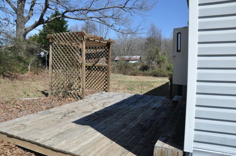 1348 Rosehill Dr, Lincolnton, NC 28092