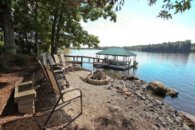 2706 Island Cove Rd, Fort Mill, SC 29708