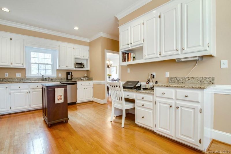 1008 Brandon Ct, Wesley Chapel, NC 28110