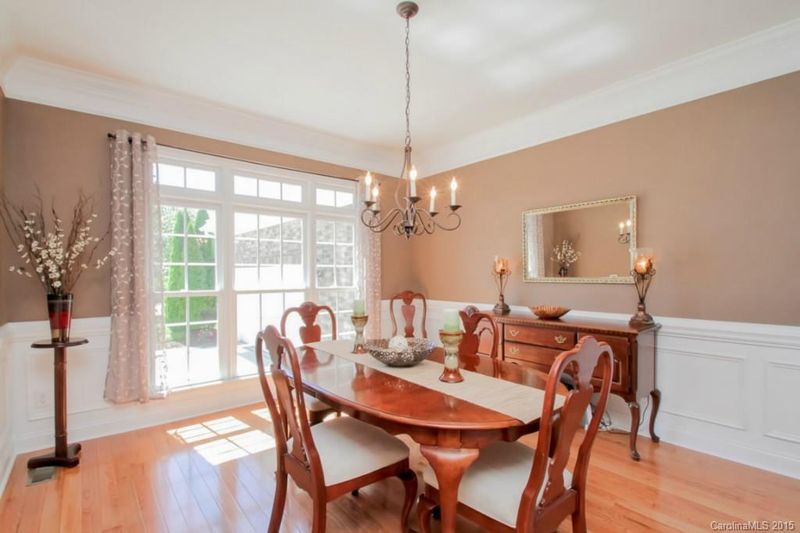 7428 Golf Course Dr S, Denver, NC 28037
