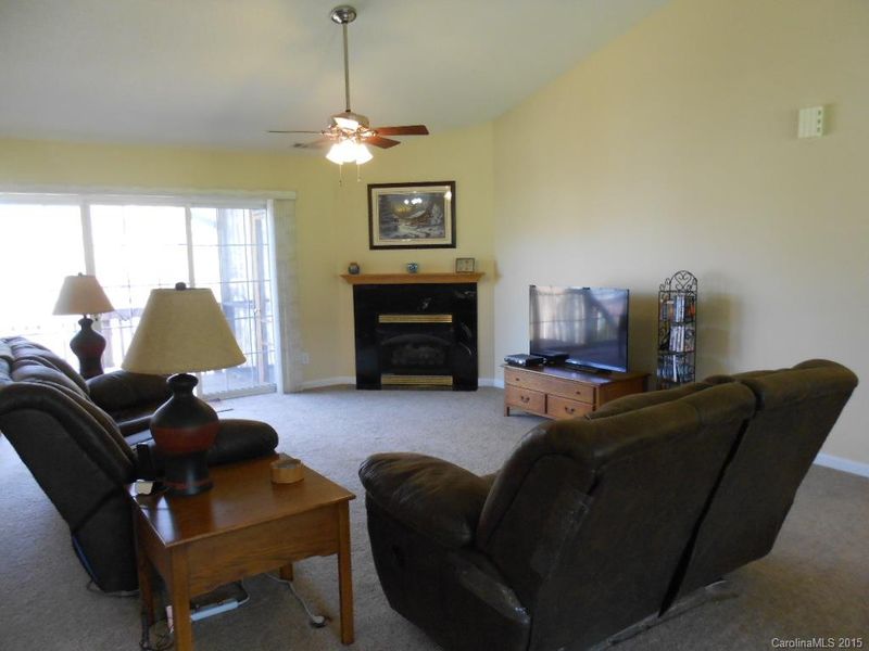 4542 Long Cove Dr #20, Denver, NC 28037