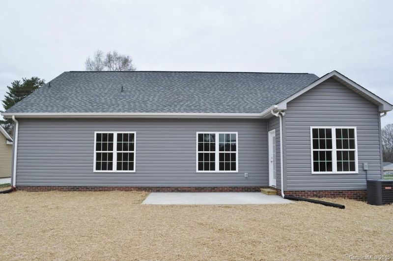 8618 Lee St, Mount Pleasant, NC 28124