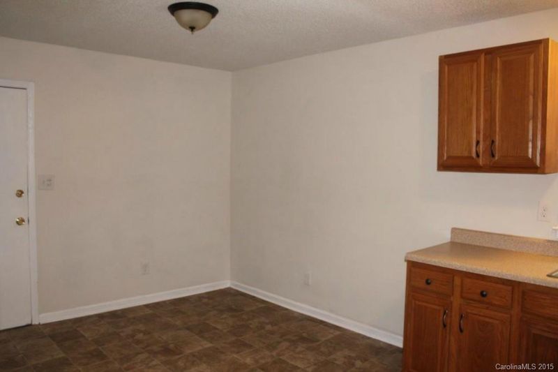 636 Colebrook Dr, Gastonia, NC 28052