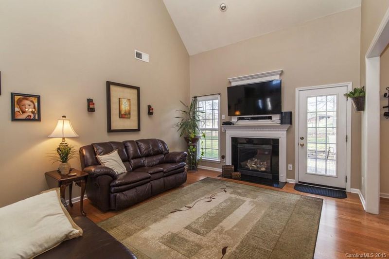 103 E Cavendish Dr, Mooresville, NC 28115