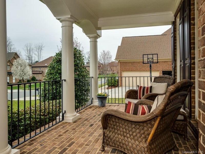 2002 Sudbury Ln, Matthews, NC 28104