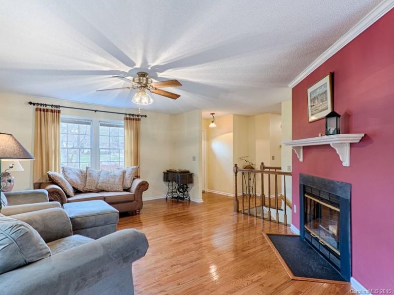 7432 Farm Gate Dr, Charlotte, NC 28215