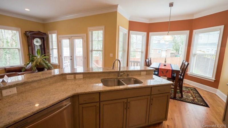 624 Welker St, Charlotte, NC 28204