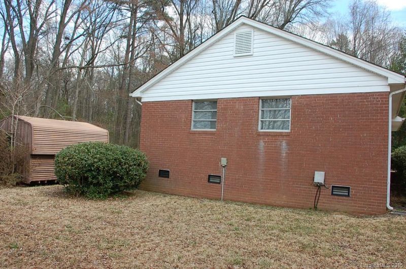 5811 Wallace Ave, Charlotte, NC 28212