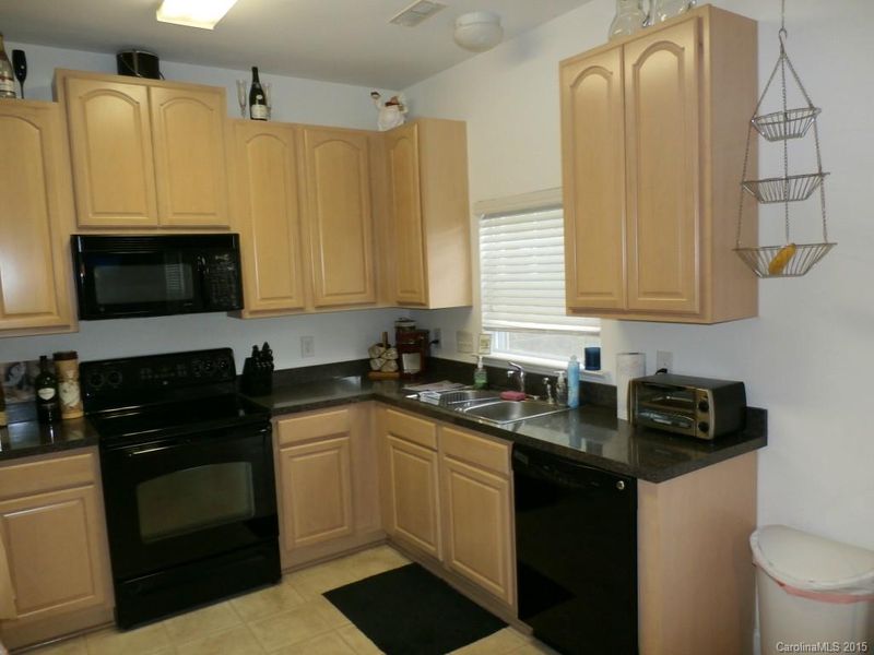 1402 Haverford Rd NW, Concord, NC 28027
