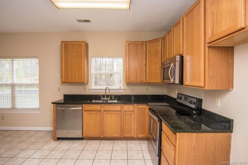 1009 Mallard Landing Dr, Monroe, NC 28110