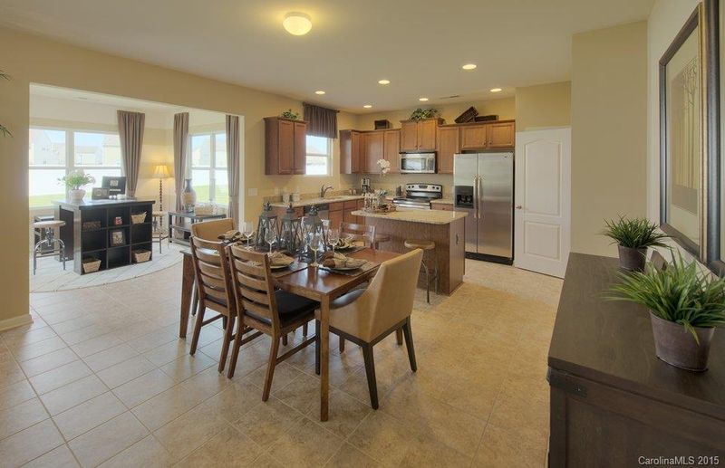 12926 Longstraw Rd, Charlotte, NC 28227
