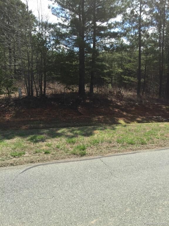 5048 Stockbridge Dr, Mount Holly, NC 28120