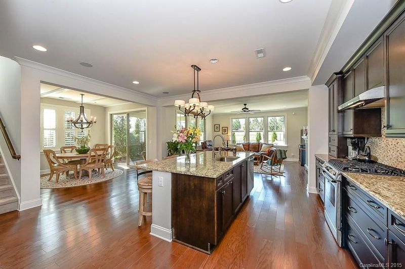 2422 Riders Glen Ct, Concord, NC 28027