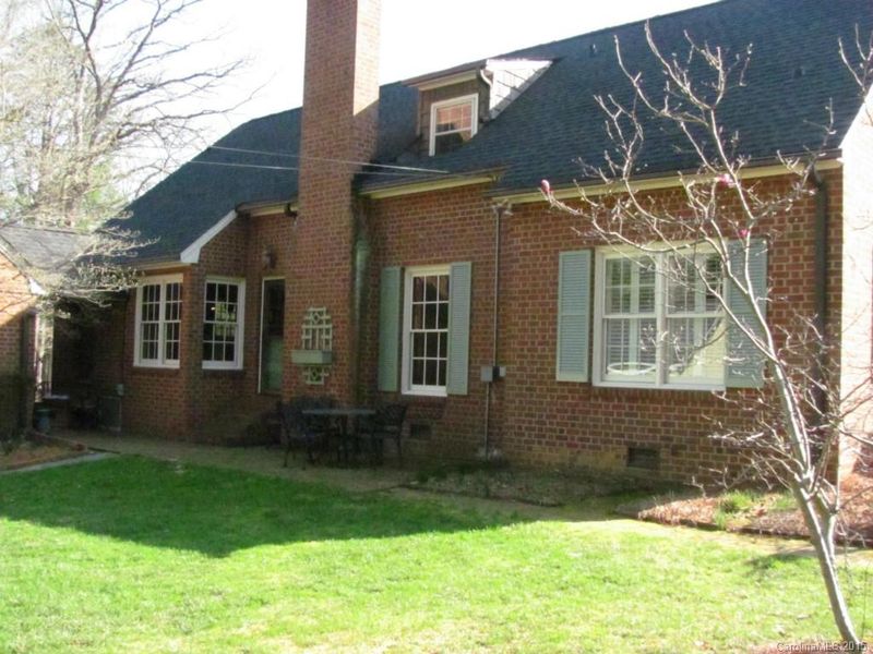 1166 Lithia Ln, Lincolnton, NC 28092