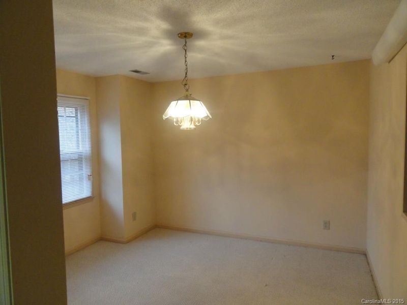 7136 Amarillo Dr, Charlotte, NC 28262